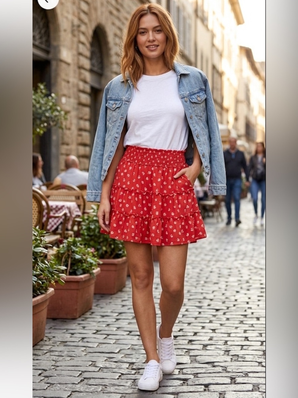 American Eagle Red Floral Tiered‎ Mini Skirt Smocked Waist Small